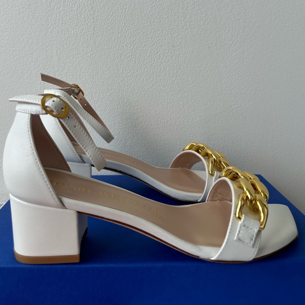 Stuart Weitzman‎, 2in Block Heel Sandals with gold chain, women’s size 6.5
